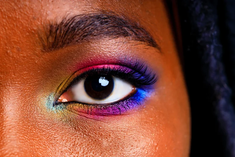 Kaleidos Glow Melt-On Eyeliner